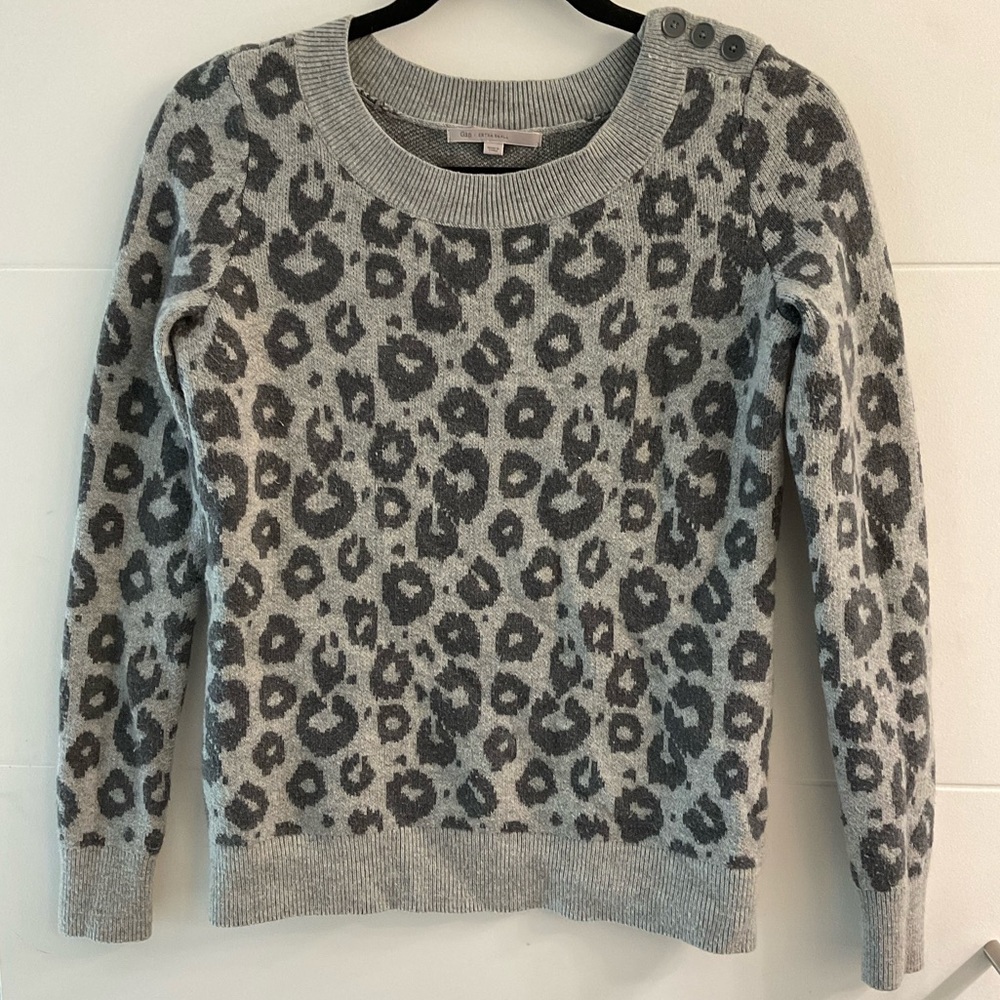 GAP Gray Leopard Print Sweater